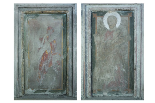 Teilweise erhaltene Malereien von Aposteln