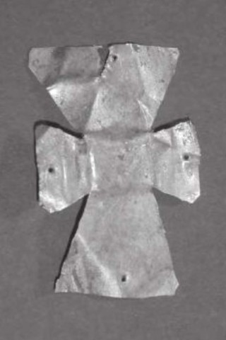 Regensburg-Burgweinting: Goldblattkreuz aus einem reichen Frauengrab um 580 n.Chr. (Codreanu-Windauer, 2010, S. 206, Abb. 1)