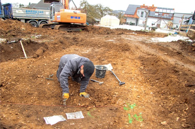 Ausgrabung in Wolfsdorf, Bad Staffelstein, IN TERRA VERITAS